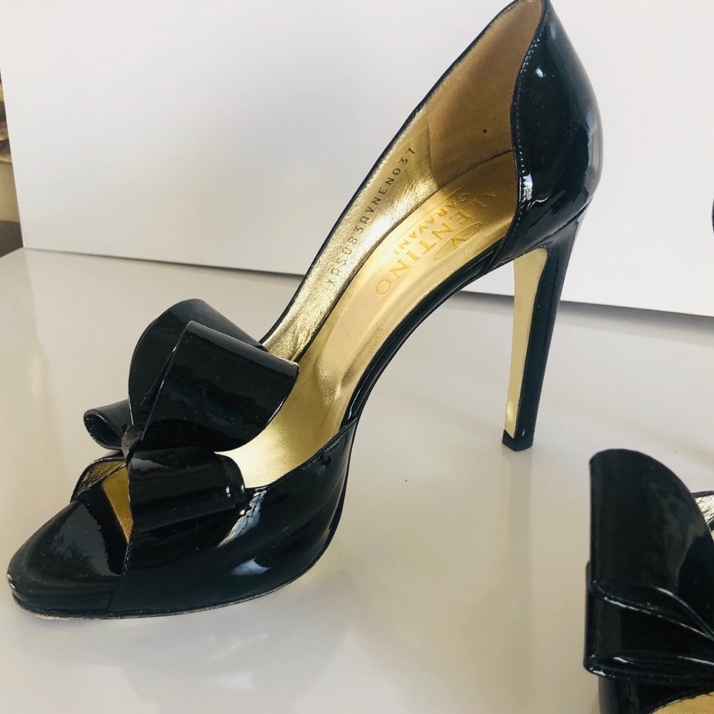 Black Bow Valentino’s